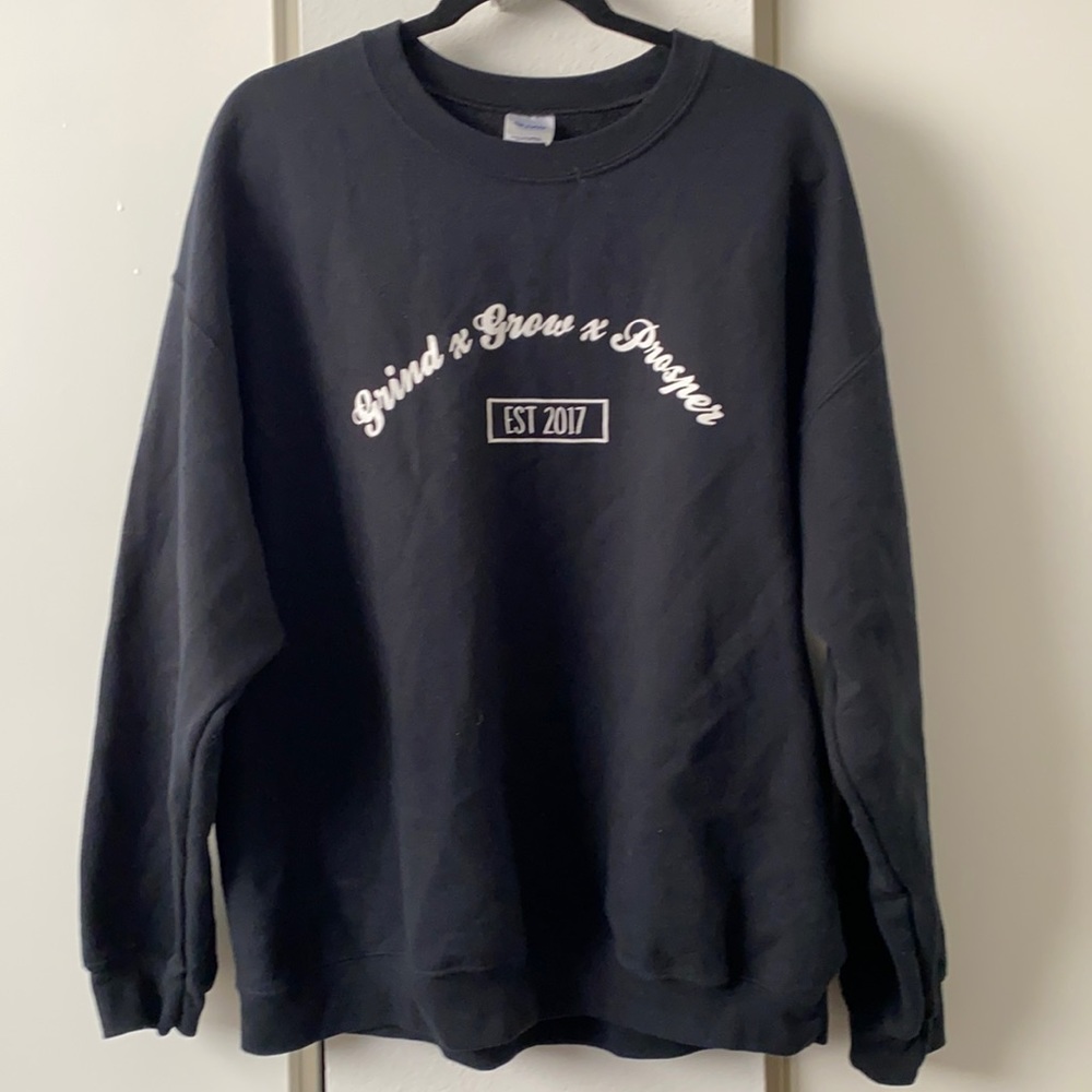 Going grow and prosper crew neck sweater